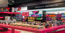 Cosmetic Store